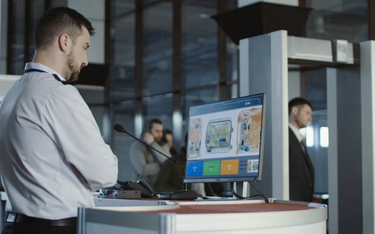 دور أنظمة X-Ray في الكشف عن المواد الخطرة